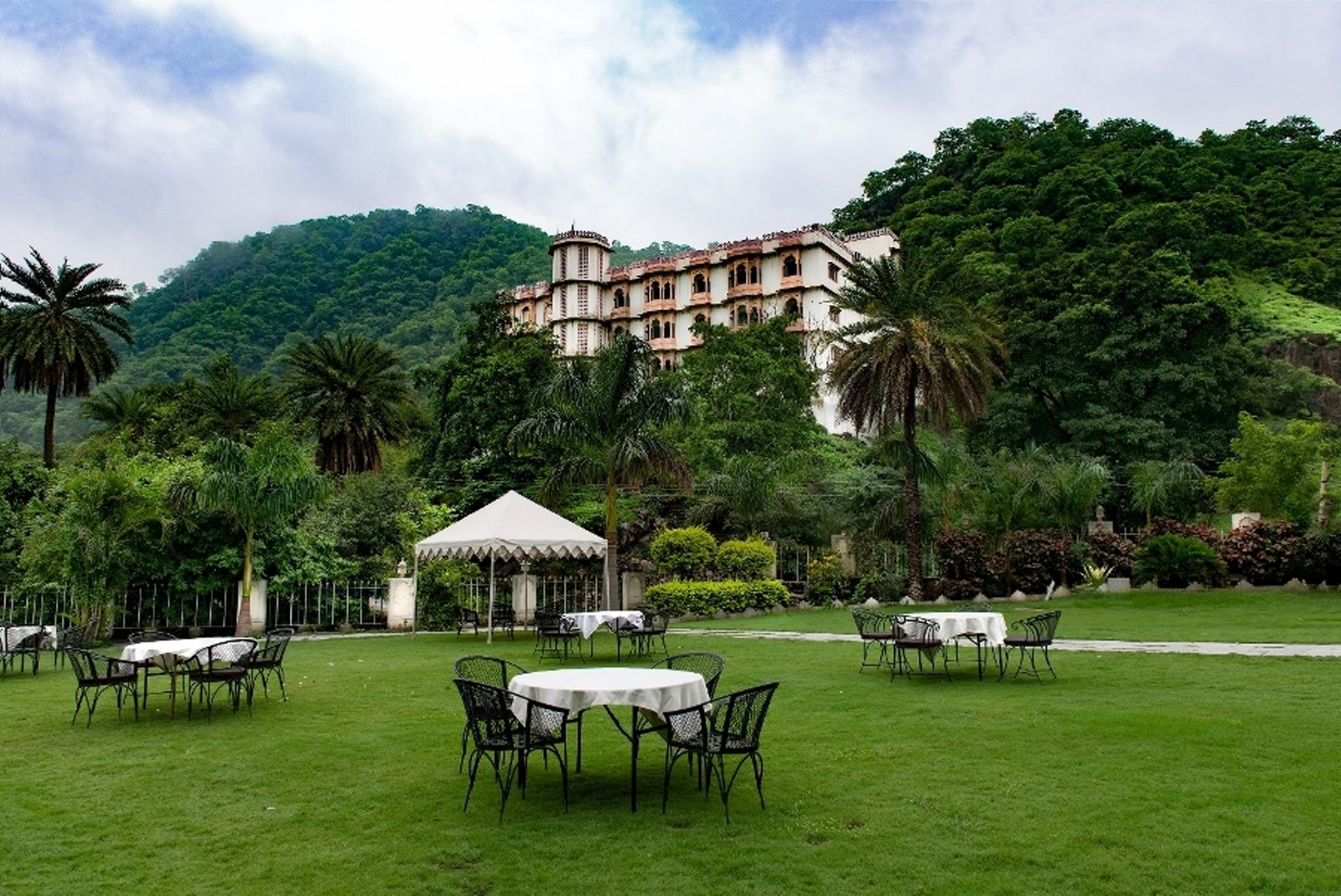 Aaram Bagh-A Luxury Resort In Udaipur gallery 1